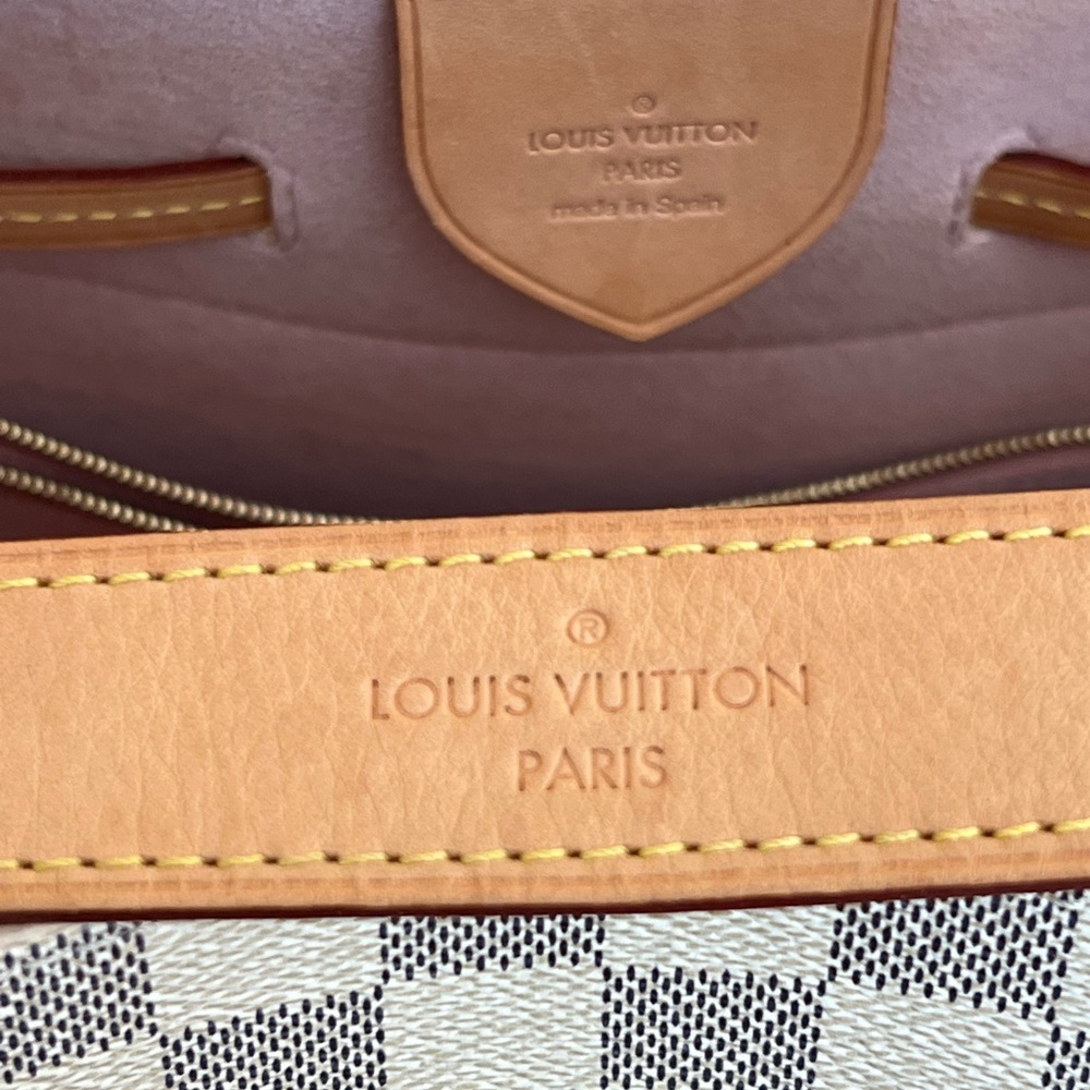 Authentic Louis Vuitton Girolata Damier Azur 2018 - Picture 8 of 12